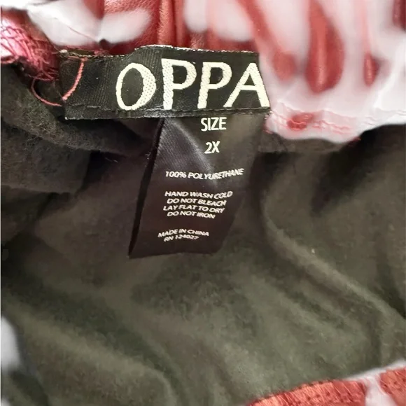 Plus size  Burgundy Faux  Leather Skirt 2X - Picture 2 of 2